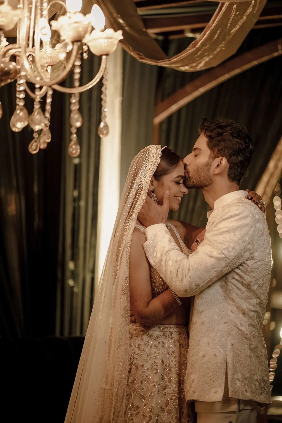Sahil & Aakriti photograph